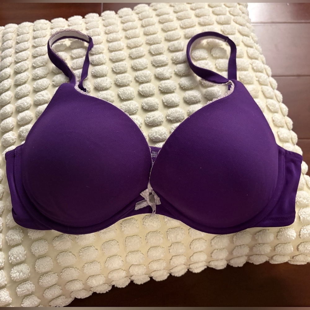 Victoria's Secret Purple T-Shirt Push Up Bra with Molded Cups 36D